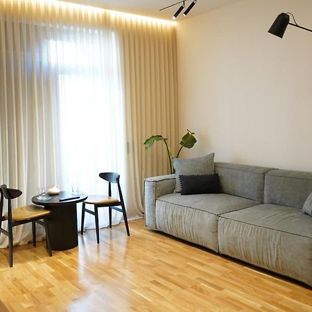 Urban Chill Tirana Apartment Bagian luar foto